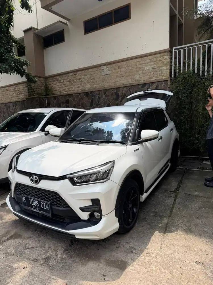 Raize GR Sport 2022 AT 1.0 Turbo Non TSS KM 30rb Putih 2 Tone