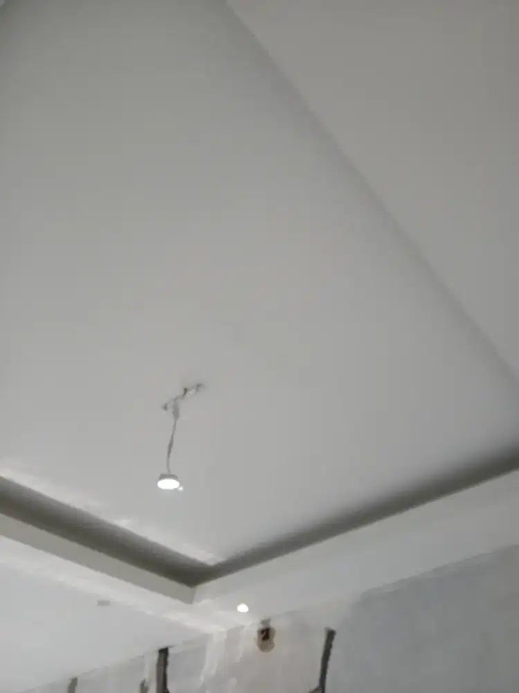 Tukang Pasang Plafon dan Partisi Gypsum. Kontraktor Bangun Rumah Mewah