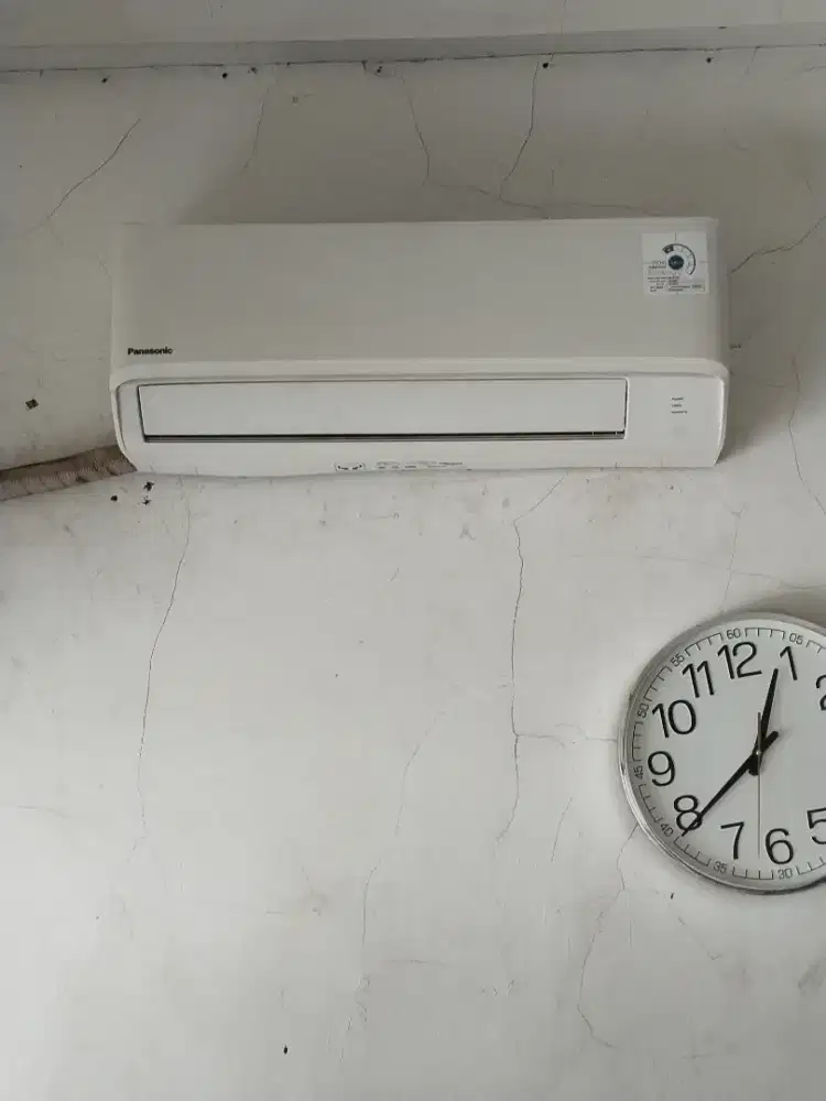 Dijual AC 1 pk masih bagus & dingin