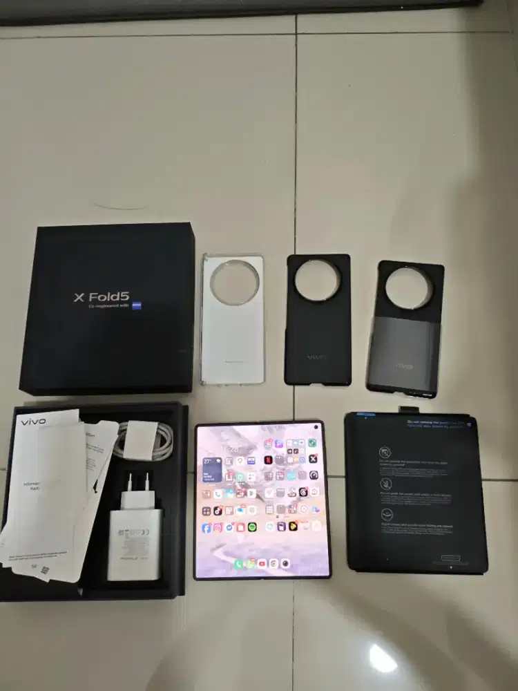 Vivo X Fold 5 16/512 Fullset Garansi Indo panjang