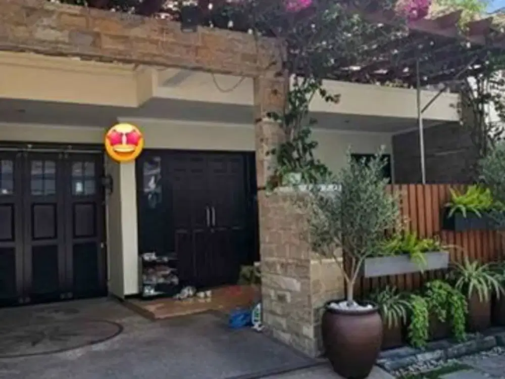 Rumah Second Klampis Semolo Terawat, Lokasi Strategis