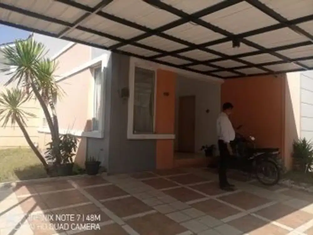 Rumah siap huni di Graha Wahid