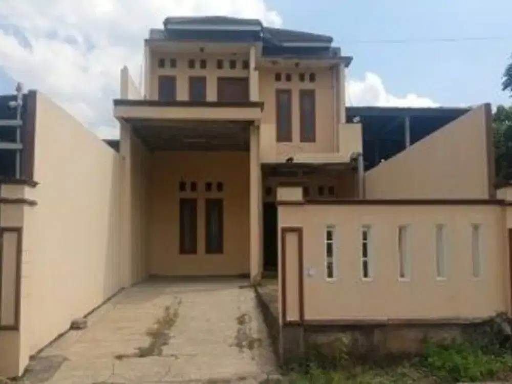 Rumah siap huni di Gang Dawung