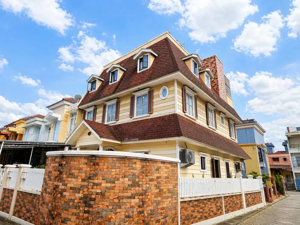 Rumah Hoek Mutiara Taman Palem 160m2 10x16 4+1KT Bisa KPR