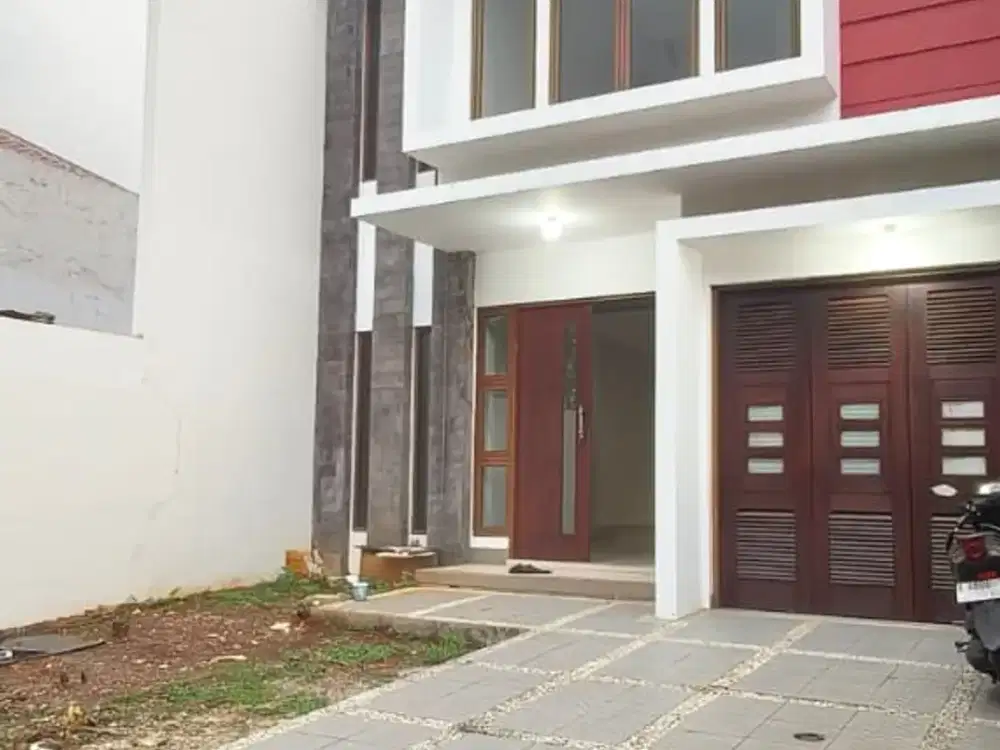 Jual Rumah Bangunan Baru Di Komplek Billymoon , Jakarra Timur