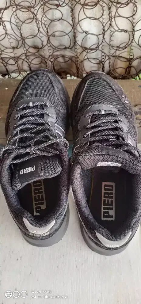 Sepatu piero jogger alpha