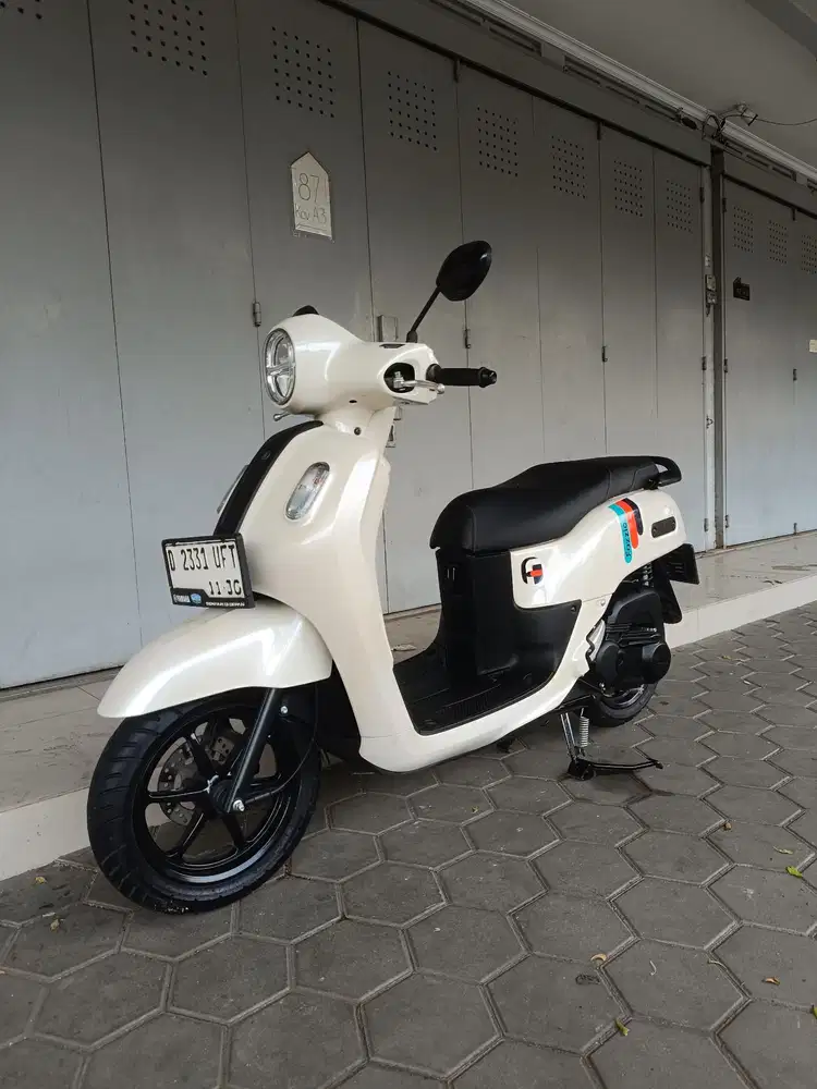 Yamaha fazio hybrid 2025 mulus seperti baru