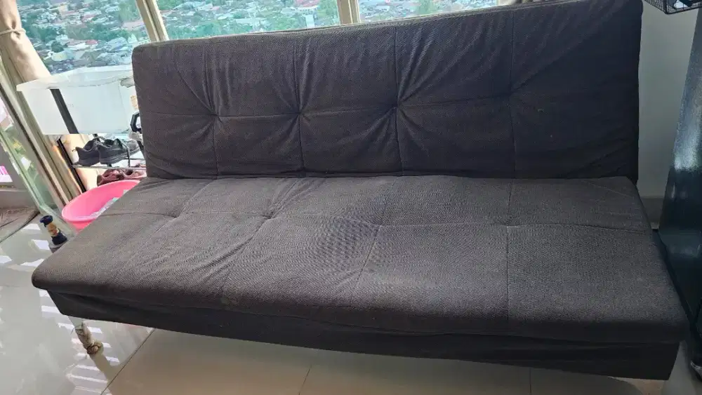 Kursi bisa dilebarkan, dijual cepat