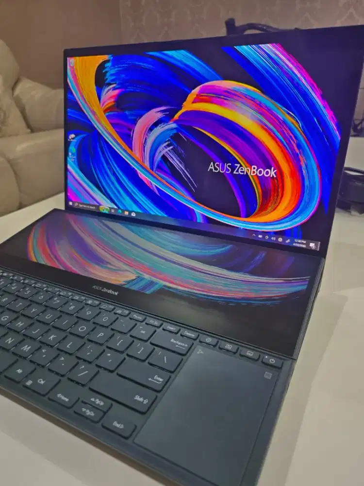 JUAL LAPTOP ASUS PRO DUO UX582LR