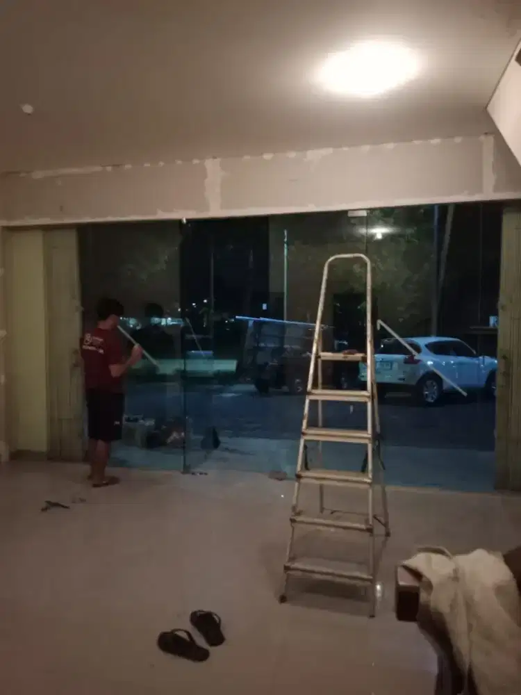 Kaca Temperd 12 Mili