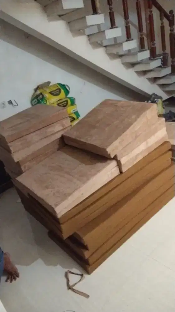 Servis sofa dan buat baru