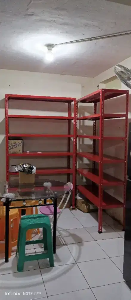 Rak besi serbaguna penyimpanan barang