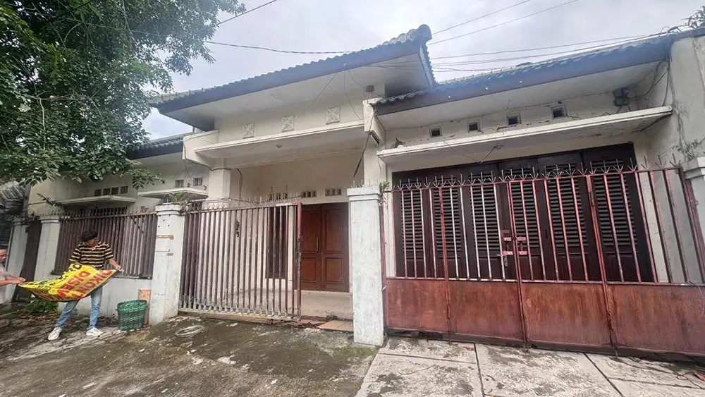 Disewakan rumah 2 lantai