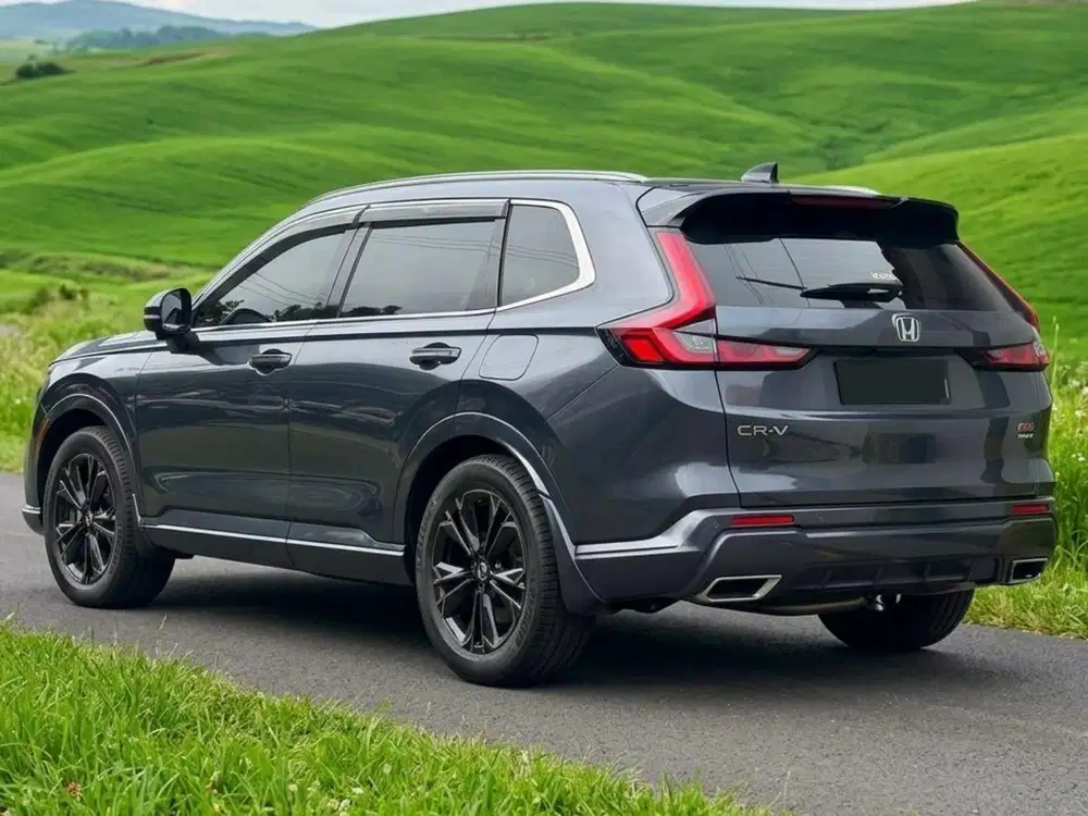 Honda CR-V 2.0 RS Hybrid At 2023 km+/- 9.000