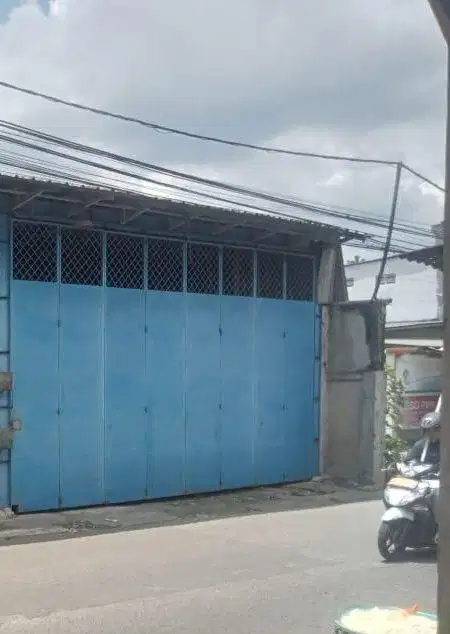 Di jual gudang luas 141 mtr
