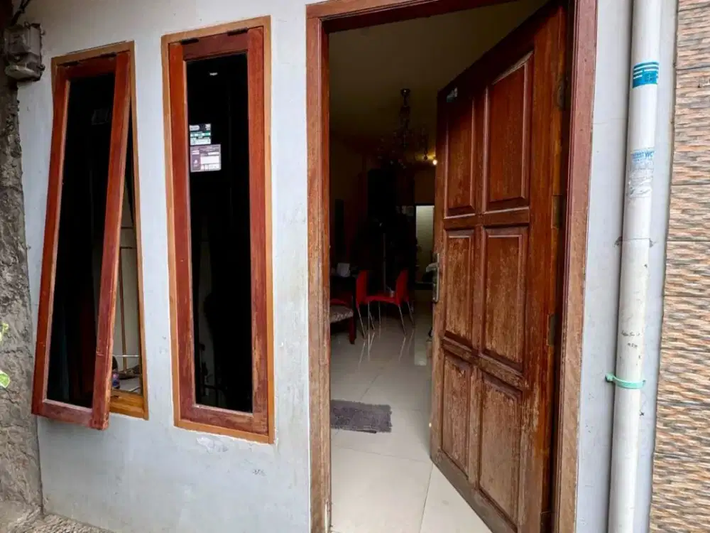 Dijual Rumah Dua Lantai Harga Bagus di Cawang
