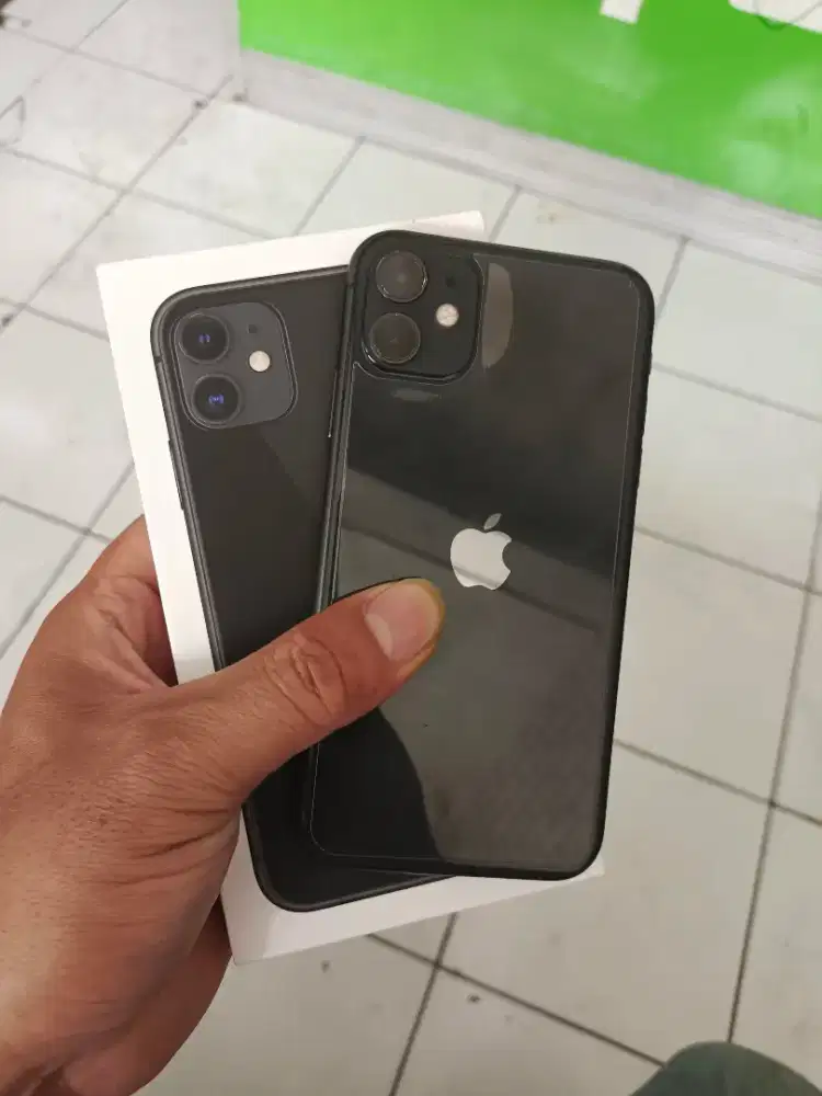 Iphone 11 ibox 128GB lengkap semua sama batok casannya