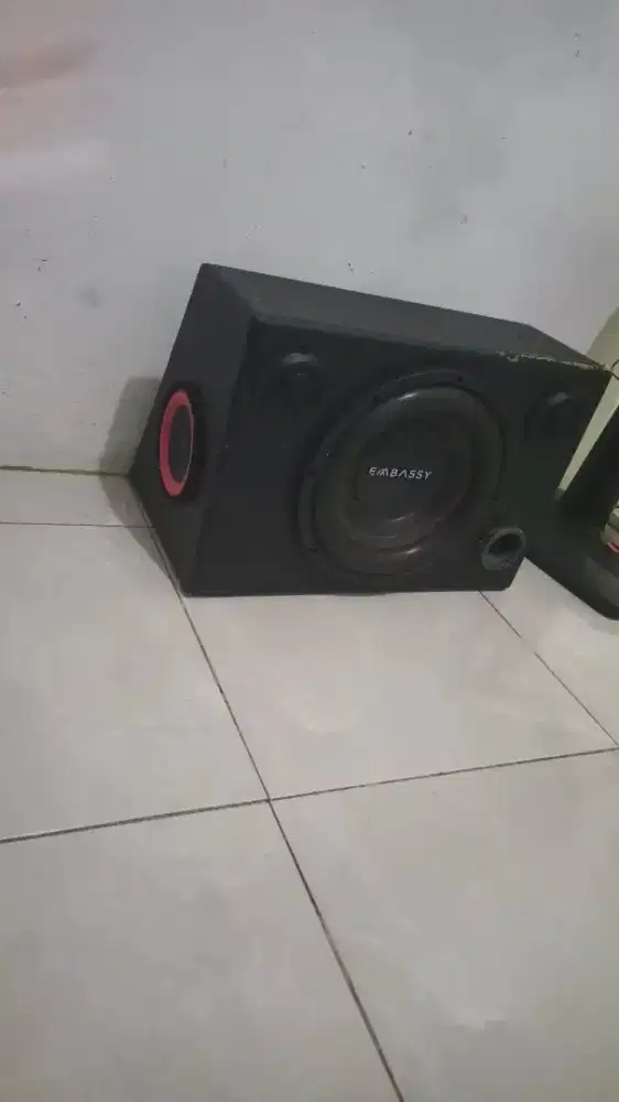 Subwoofer embassy ada powernya juga pulset