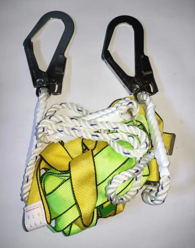 Sabuk Keselamatan FullBody Kait Besar Double