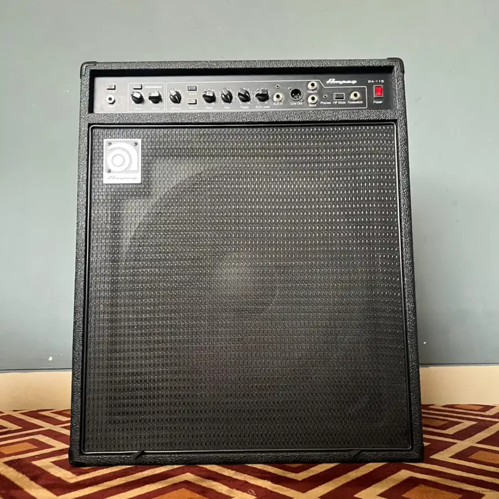 Ampeg BA-115 V2 bass combo amplifier