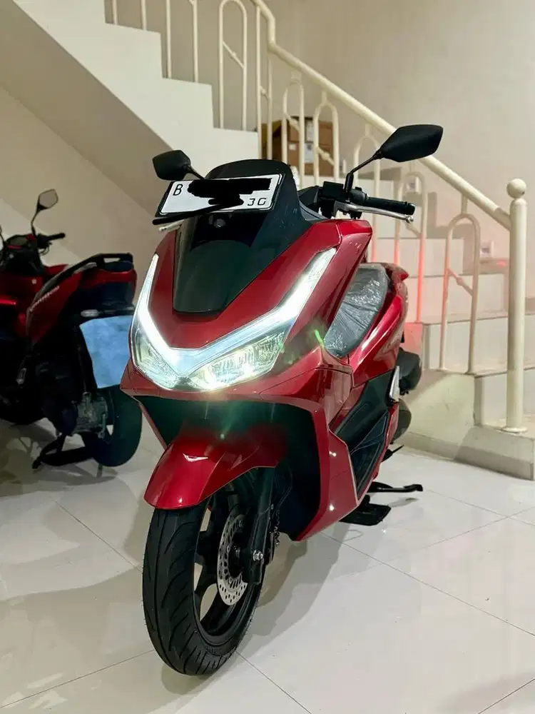 KM 300‼️ HONDA PCX 160 Keyless Merah Glossy Sporty TH 2025
