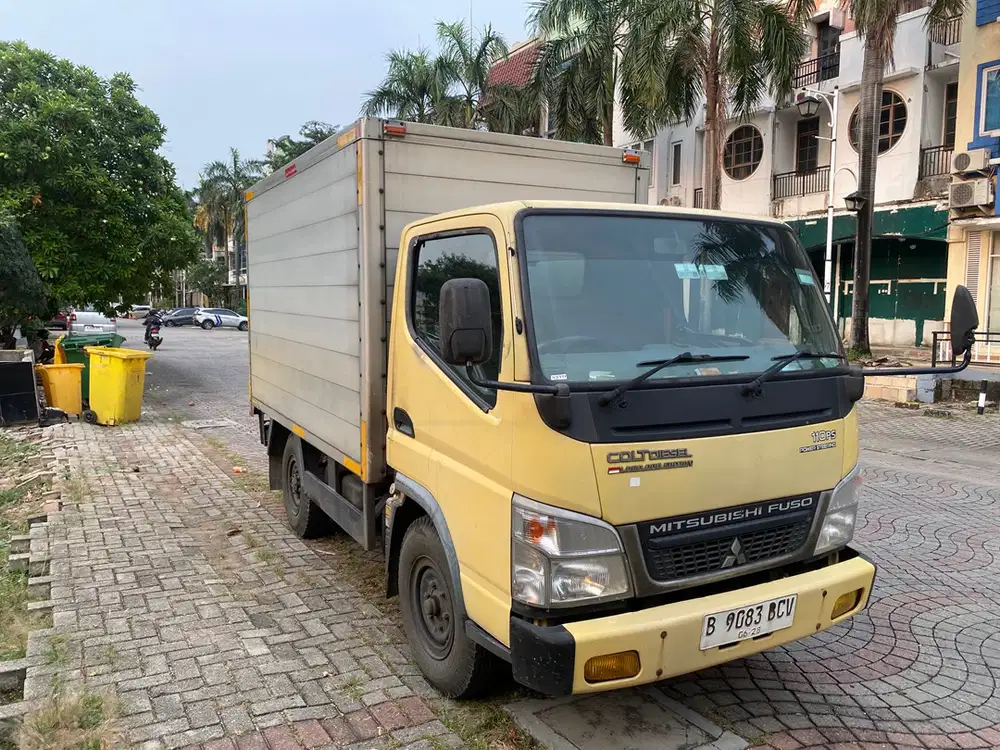 Mitsubishi Colt Diesel FE 71