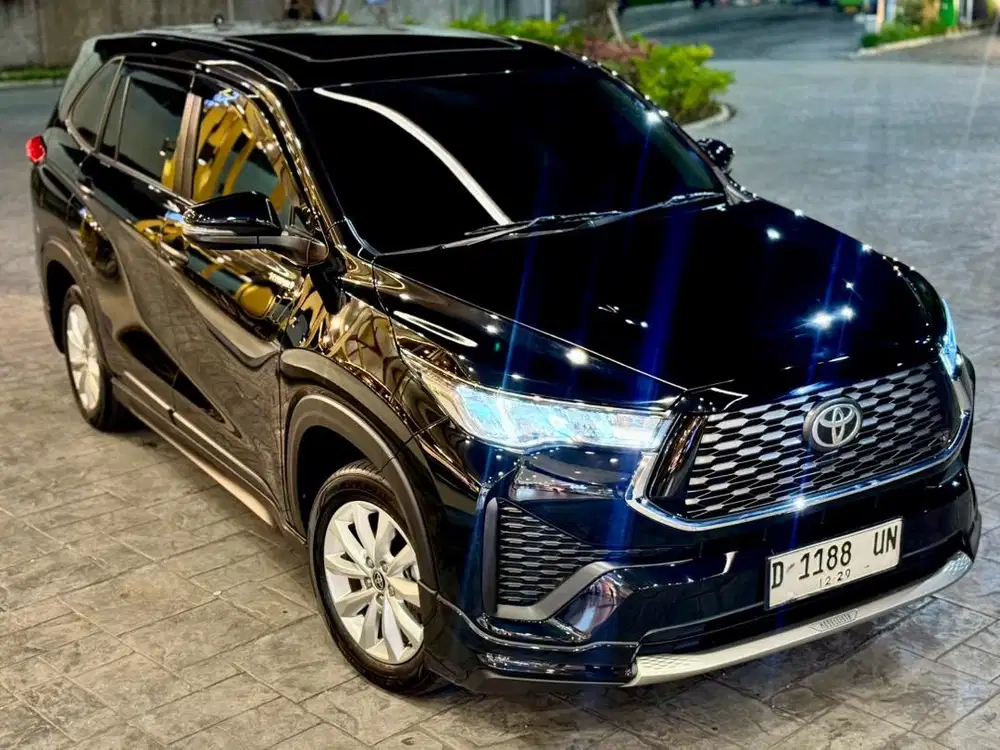 TOYOTA INNOVA ZENIX V HYBRID MODELSITA