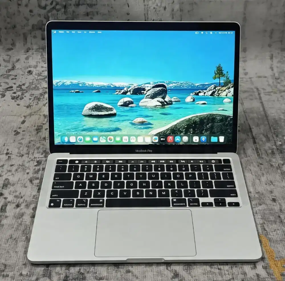 MacBook Pro M1 2020 13 TouchBar 8GB 512GB Silver Like New