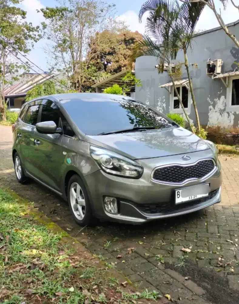 Kia Carens 3 mulus terawat murah