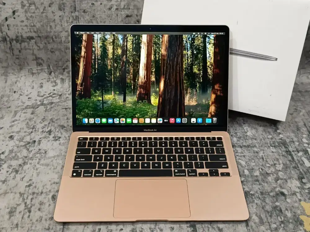MacBook Air M1 2020 13 Retina 8GB 256GB GOLD Fulset iBox Like New