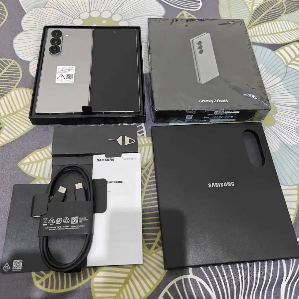 Samsung Galaxy Z FOLD 6 12/512 Resmi Sein Mulus 100% Seperti Baru