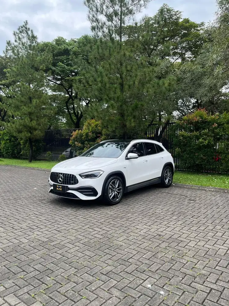 Mercedes Benz GLA 35 AMG 2025