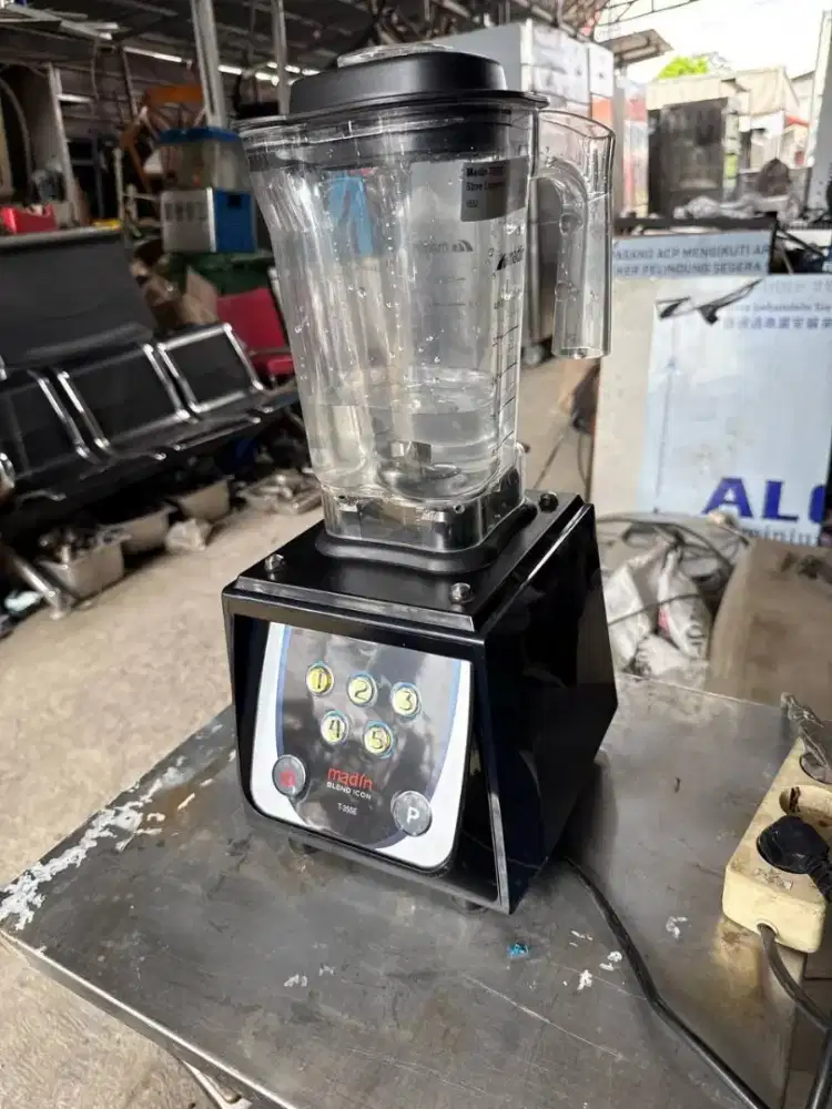 BLENDER
Merk Madin
Model T-35SE
Ready 5 unit
Harga 4,8jt
Fungsi normal