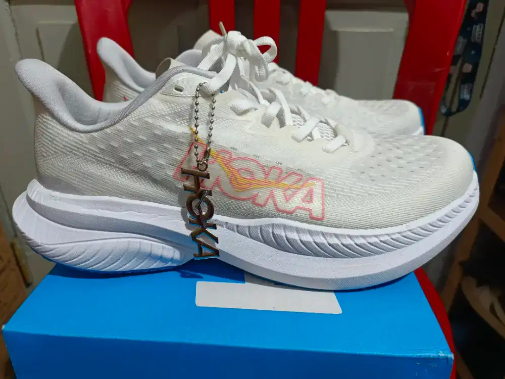 Sepatu Running Hoka nimbus cloud uk 44