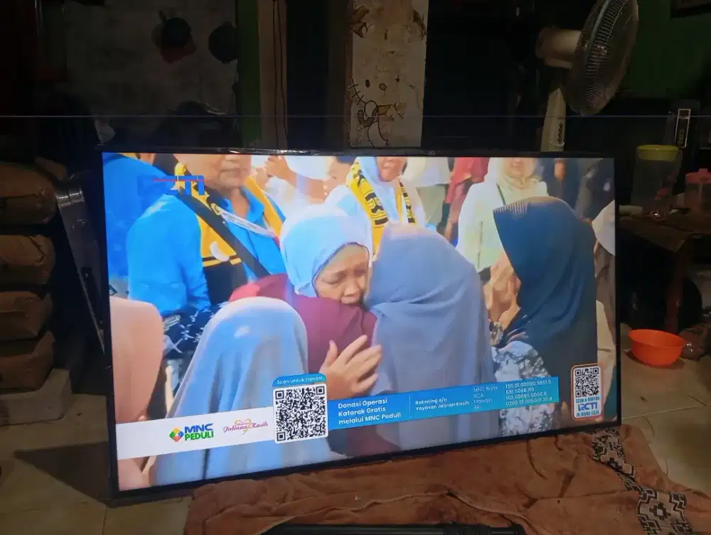 Samsung smart TV 55 inc kondisi mulus normal