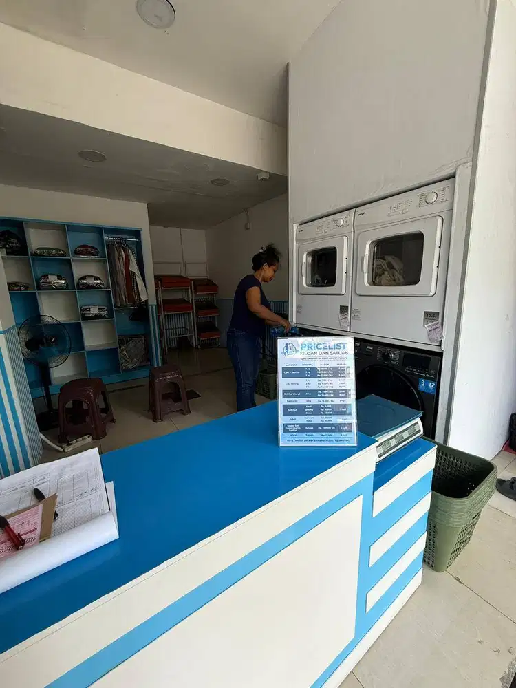 DIBUTUHKAN KARYAWAN LAUNDRY JOGLO