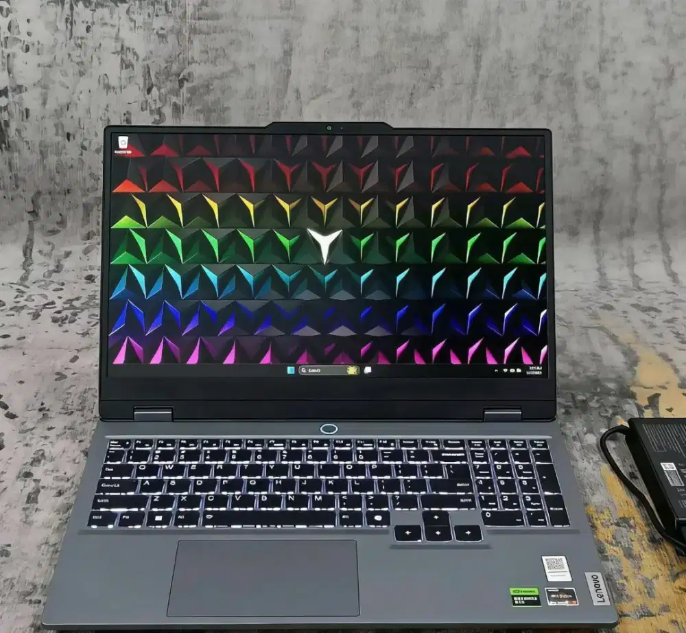 Lenovo LOQ 15 Ryzen 7-7435HS 12GB 512GB RTX 4050 6GB ADP July 2027