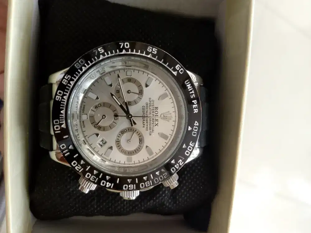 BU punten, Jual Jam Tangan Branded sekaligus 6 pcs