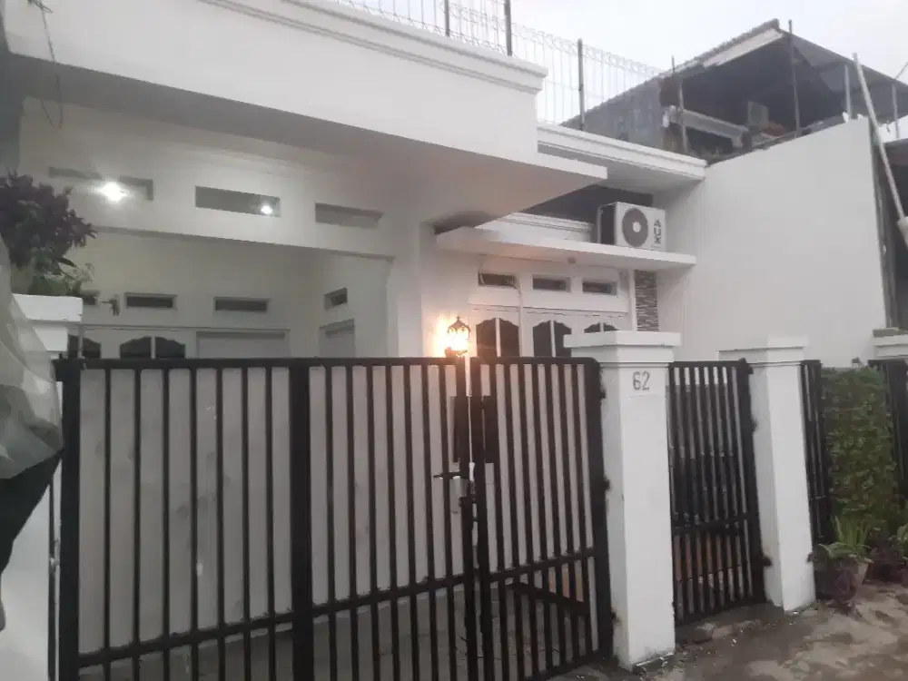 Jual murah Rumah & Usaha Pinggir Jalan Raya Pusat Kota