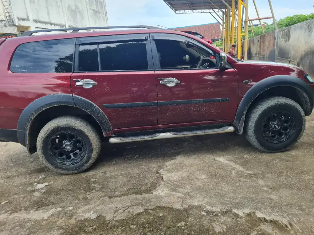 JUAL MOBIL PAJERO
