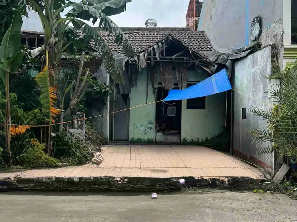 dijual rumah tua di duta bandara permai