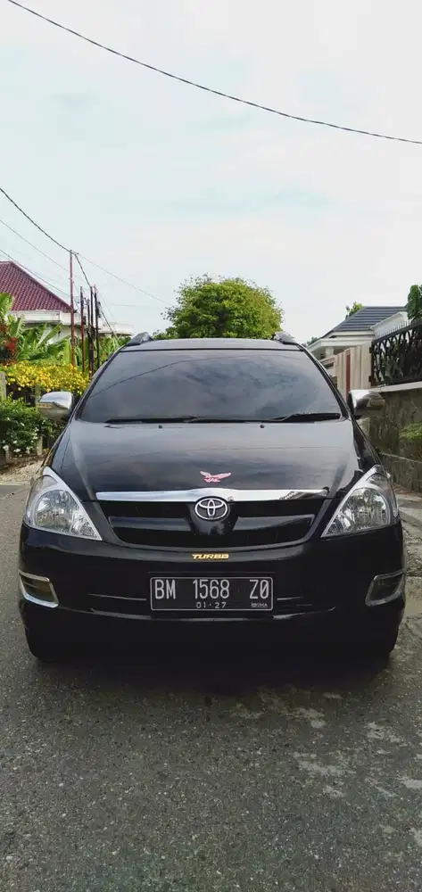 Toyota Kijang Innova 2005 Bensin