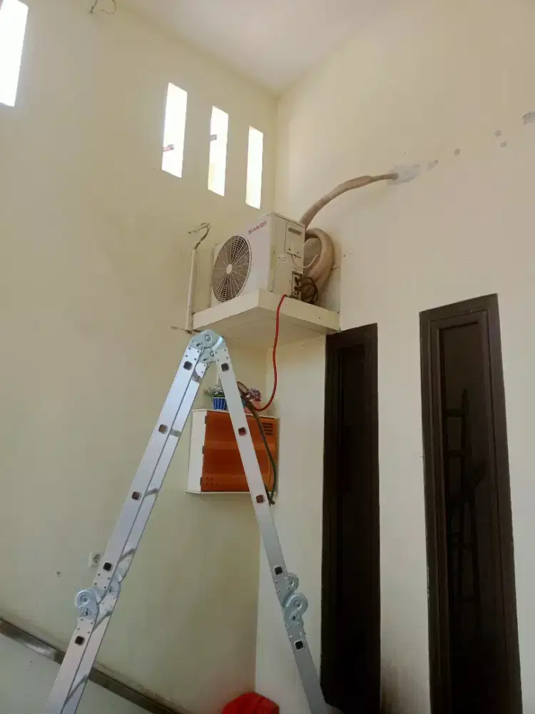 Servis AC kulkas mesin cuci pompa air instalasi listrik tv lcd led