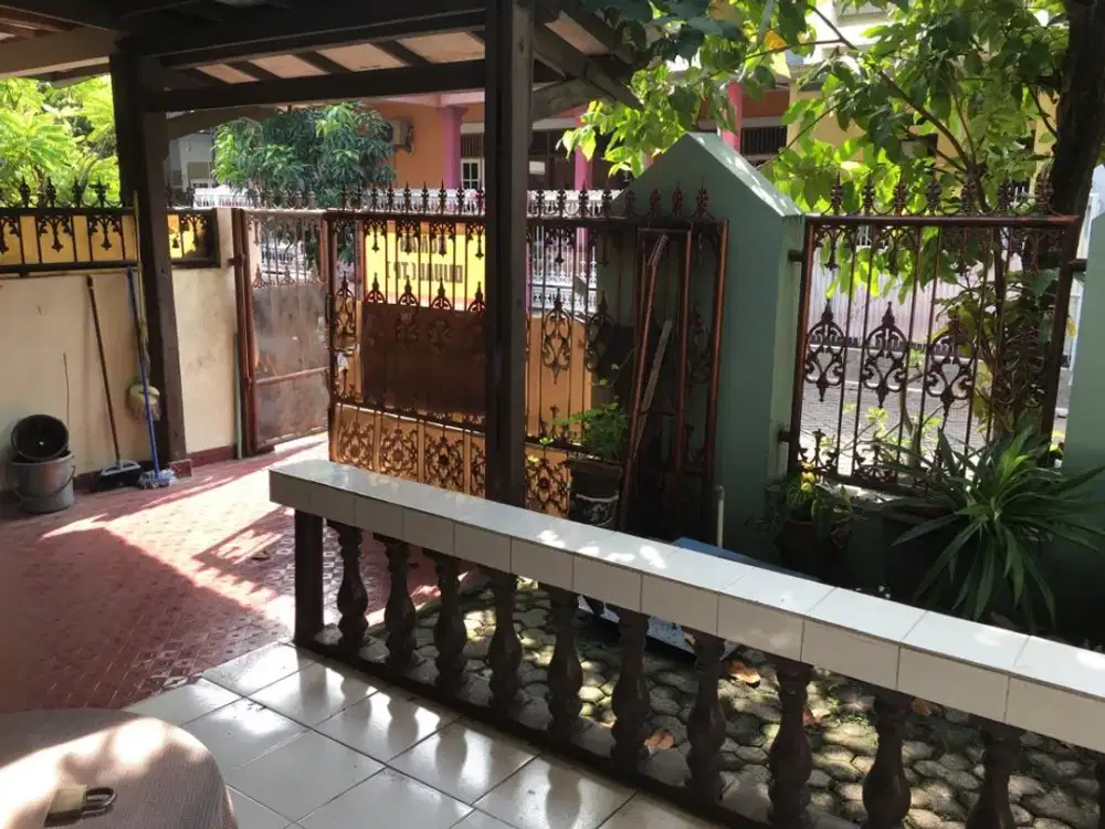 Dijual Rumah Komplek Asri di Pondok Kopi