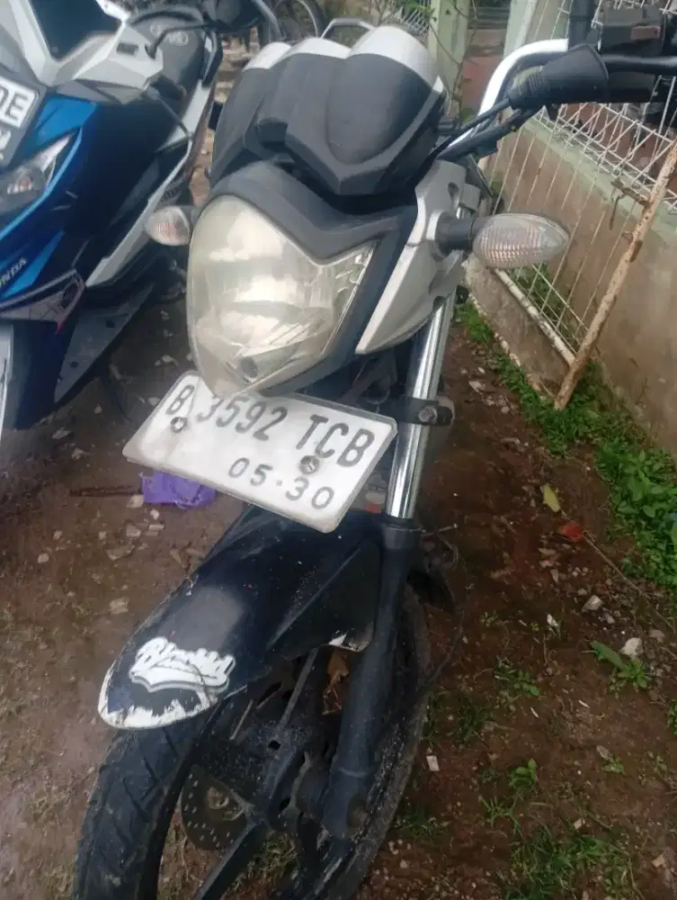 Dijual  motor vixion old plat B