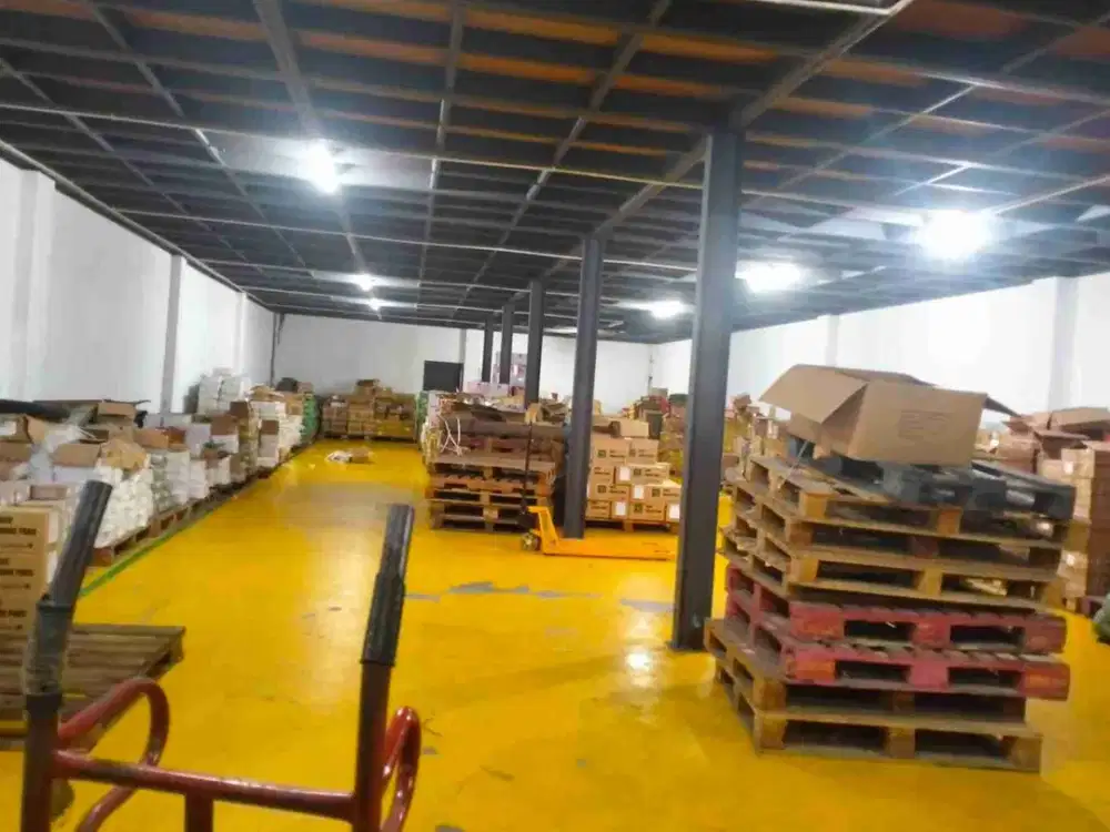 dijual 2 gudang 3lt di prepedan