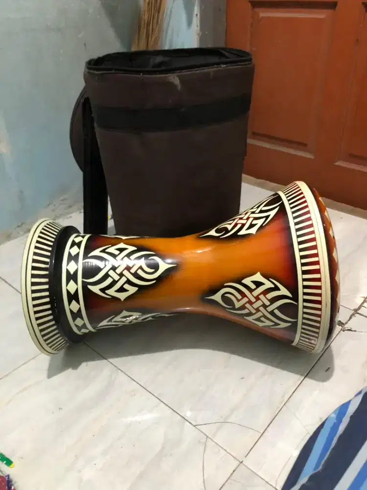 Dijual Darbuka motif etnik, suara mantap & nyaring
Jarang dipakai