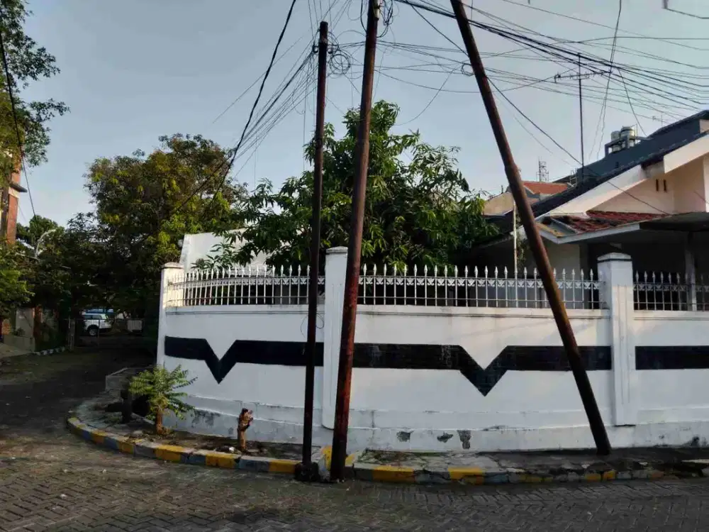 Dijual rumah 2 lantai Wisma Permai Surabaya Timur