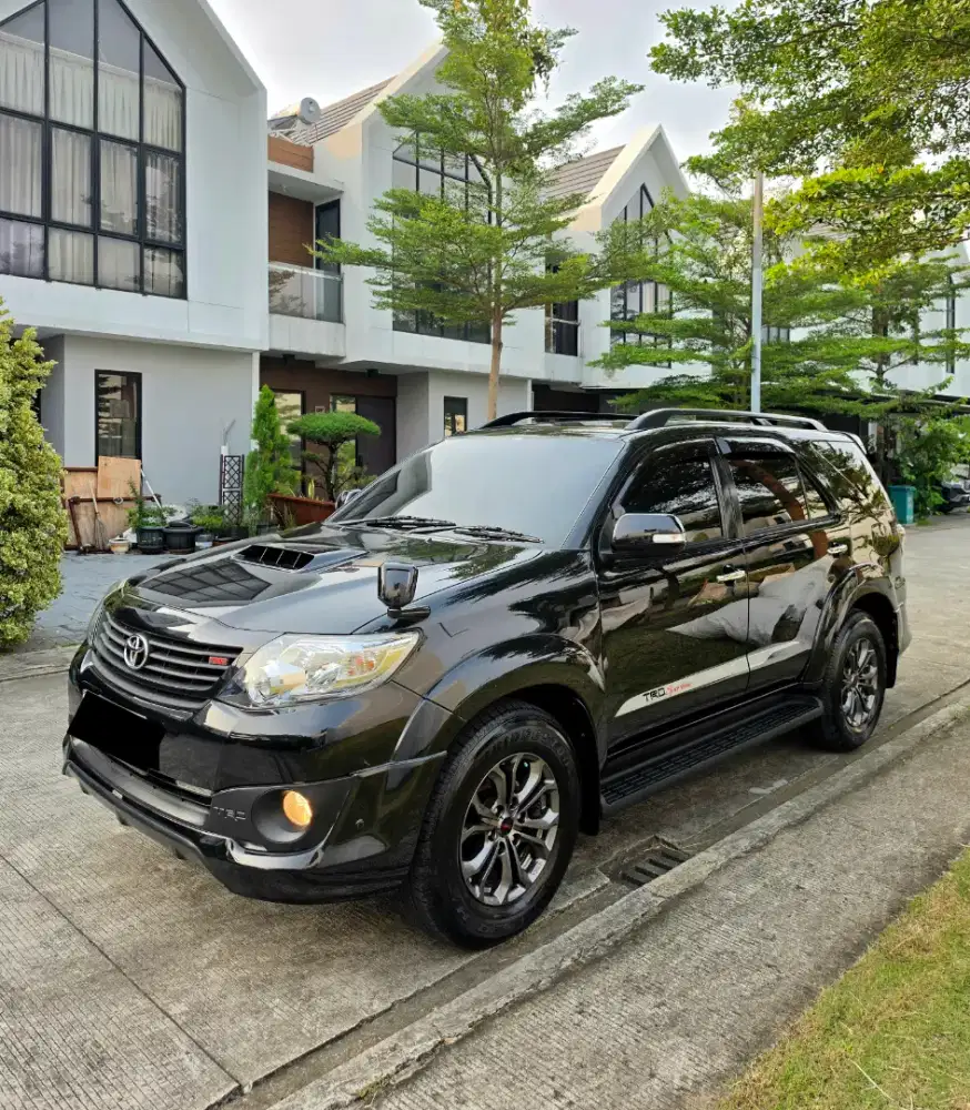 [KM 30 RB] Toyota Fortuner VNT TRD Diesel A/T 2014/2015 Antik Istimewa