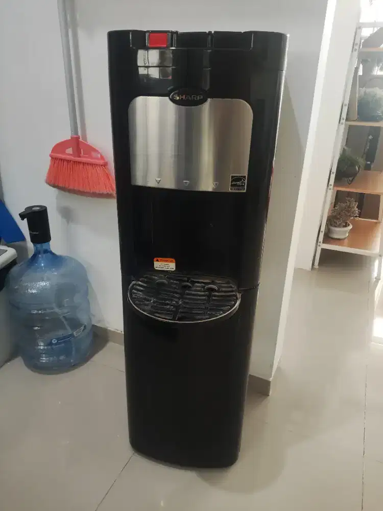 Dispenser merk Sharp